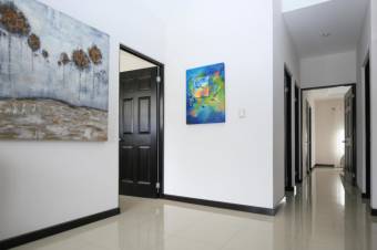 Espectacular  y  Cómodo Apartamento  en Venta.  En AlajAlajuela.   CG-20-430