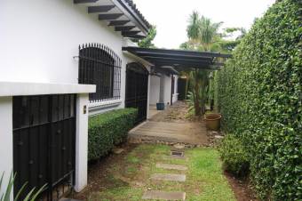 Espectacular  y Cómoda  Casa en Venta.    En SantaAnaPozos.  CG-20-211