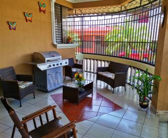 Beautiful 1-story house in a residential area in El Coyol.
