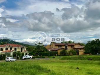 Lote esquinero Hacienda Los Reyes La Guácima Alajuela #1059