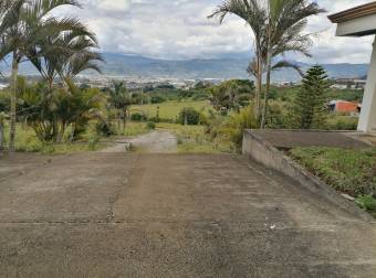 VENTA DE PROPIEDAD CON CASA Y BODEGA, CARTAGO