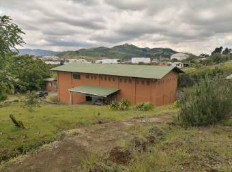 VENTA DE PROPIEDAD CON CASA Y BODEGA, CARTAGO