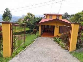 MLS-21-2213 VENTA CASA VERBENA NORTE TURRIALBA 