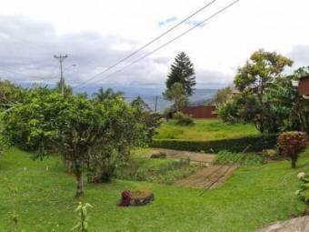 MLS-21-2213 VENTA CASA VERBENA NORTE TURRIALBA 