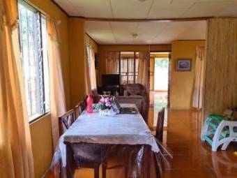 MLS-21-2213 VENTA CASA VERBENA NORTE TURRIALBA 