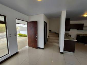 MLS-22-1840 VENTA CASA AGUA CALIENTE CARTAGO