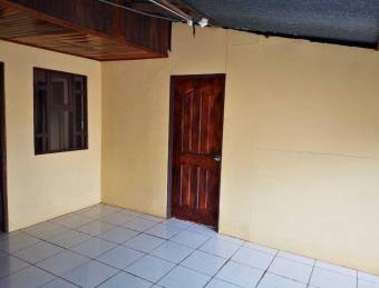 Casa en Venta en Orotina, Alajuela. RAH 22-2657