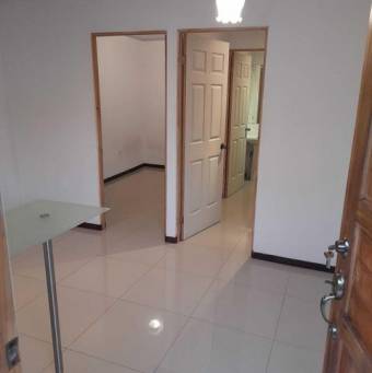 MLS-22-2669 VENTA CASA CON 3 APARTAMENTOS LA UNION CARTAGO