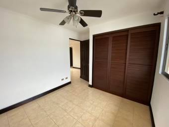 Casa en Venta en Santa Ana, San José. RAH 22-2673