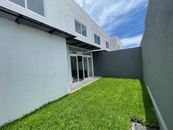 Casa en Venta en Mora, San José. RAH 22-2677