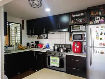 MLS-22-2700 VENTA CASA DESAMPARADOS SAN JOSE