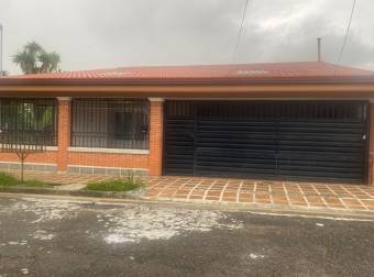 Venta de casa ubicada en San José, Moravia, San Vicente