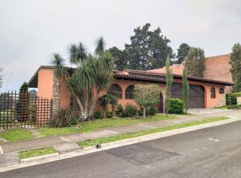 ALQUILER DE CASA EN RESIDENCIAL, LA UNIÓN DE CARTAGO