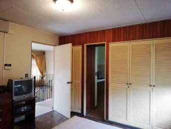 Casa en venta en Rohrmoser, San José. RAH 22-419