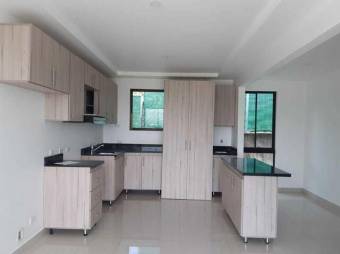 Se alquila espaciosa apartamento moderno en Pozos de Santa Ana 22-2758