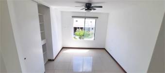 Se alquila apartamento en Lagunilla con excelente luz natural 22-2500