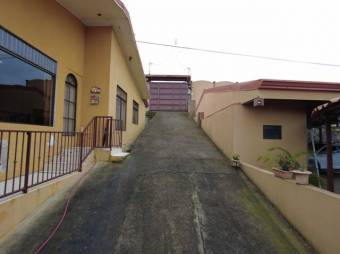 MLS-23-133 VENTA PROPIEDAD CON 2 CASA PARAISO CARTAGO