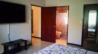 se vende espaciosa con patio y casa facil accceso a la 27 en San Rafael de Alajuela 23-1249