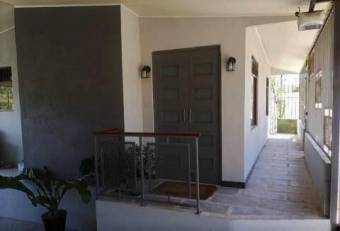 MLS-23-3350 VENTA CASA PALMARES ALAJUELA