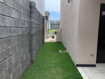 Se vende casa para inversion  en Alajuela Centro 23-1111