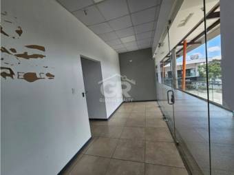 Commercial premises of commercial plaza for rent located in Curridabat