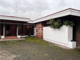 House for rent or sale in Curridabat