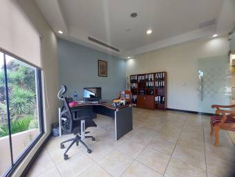 Excelente Local Comercial en Rohrmoser en Venta. CG-23-2206, $ 1,250,000, 6, San José, San José