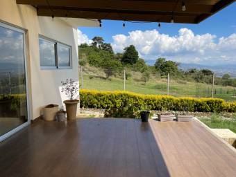 Espectacular Casa en San Rafael de Heredia en Venta. CG-23-3410