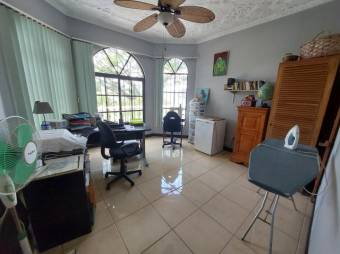 MLS-23-3418 VENTA CASA LA GUACIMA ALAJUELA