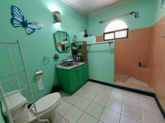 MLS-23-3418 VENTA CASA LA GUACIMA ALAJUELA