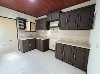 Se vende casa en residencial, Mercedes Norte, Heredia #1904