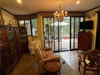 House for sale in Ayarco Sur, Curridabat, San José.