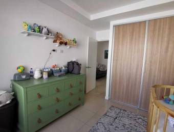 Se vende casa moderna en Brasil de Santa Ana 23-2910