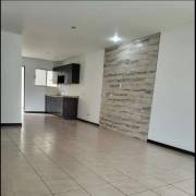 Se alquila espacios apartamento con patio a metros del hospital metropolitano 23-3467