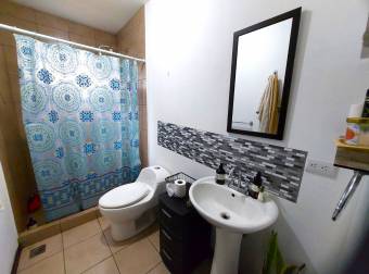 Se alquila espacios apartamento con patio en pozos de Santa Ana 23-3446