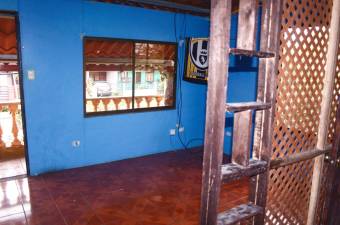 Excelente Edificio con 4 Apartamentos Alquilados en Guapiles en Venta. CG-23-2603, ₡ 58,000,000, 6, Limón, Pococí