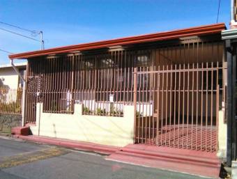 Casa de alquiler Urb. Los Lagos de Heredia