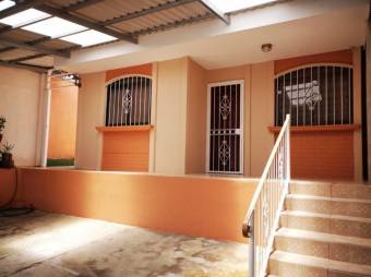 MLS-23-3492 VENTA CASA CARTAGO CENTRO