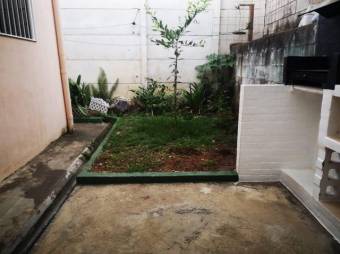 MLS-23-3492 VENTA CASA CARTAGO CENTRO