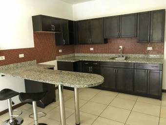 VENTA DE APARTAMENTO EN SANTA ANA