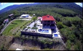Espectacular Villa en venta incluye menaje, cuenta con 2 piscinas