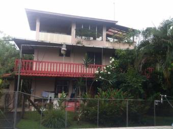 MLS-23-3505 VENTA LOTE CON CASA GUACIMA LIMON