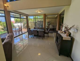 Fabulosa y Moderna Casa en SanRafaelAngeles en Venta. CG-23-3232