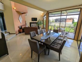 Fabulosa y Moderna Casa en SanRafaelAngeles en Venta. CG-23-3232