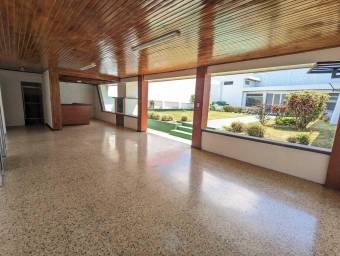 Espectacular Casa en Moravia en Venta. CG-23-2436