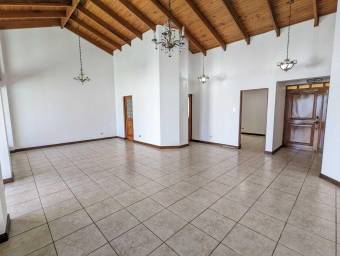 Espectacular Casa en Moravia en Venta. CG-23-2436