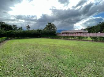 VENTA Lote con vista al volcán, condominio en La Fortuna