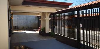 Beautiful house for rent in Alajuela, Costa Rica near airport with parking