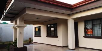 Beautiful house for rent in Alajuela, Costa Rica near airport with parking