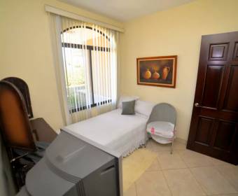 House for sale in Hacienda Los Reyes City